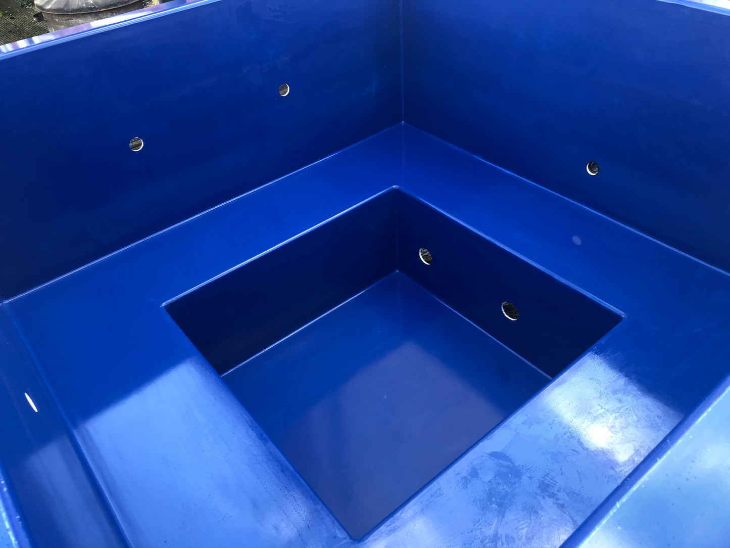 GRP Hot tub suitable for creating 4/6 person DIY Hot tub or Ice bath
